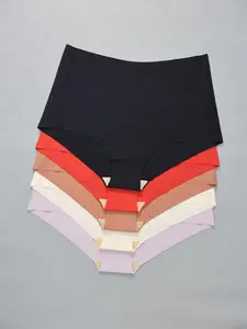 Plus Size Solid Color High Waist Knicker, Plus Size Seamless High Rise Panty, Women's Plus Underwear for All Seasons