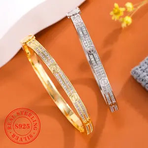 A 925 silver geometric bracelet inset with shiny synthetic zircon temperament elegant ladies high quality jewelry bracelet to send a lover