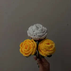 Crocheted flowers, Hand-made