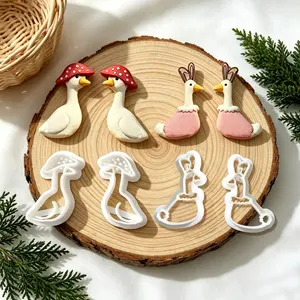 8pcs Bohemian-Style Polymer Clay Cutter Set Featuring Shoe-Wearing Ducks, High-Precision Jewelry-Making Kit Suitable for Beginners and Artists, Perfect for Cute Animal-Themed Crafts, Ideal Gifts for Earrings and Other Crafts, Flower shape clay mold