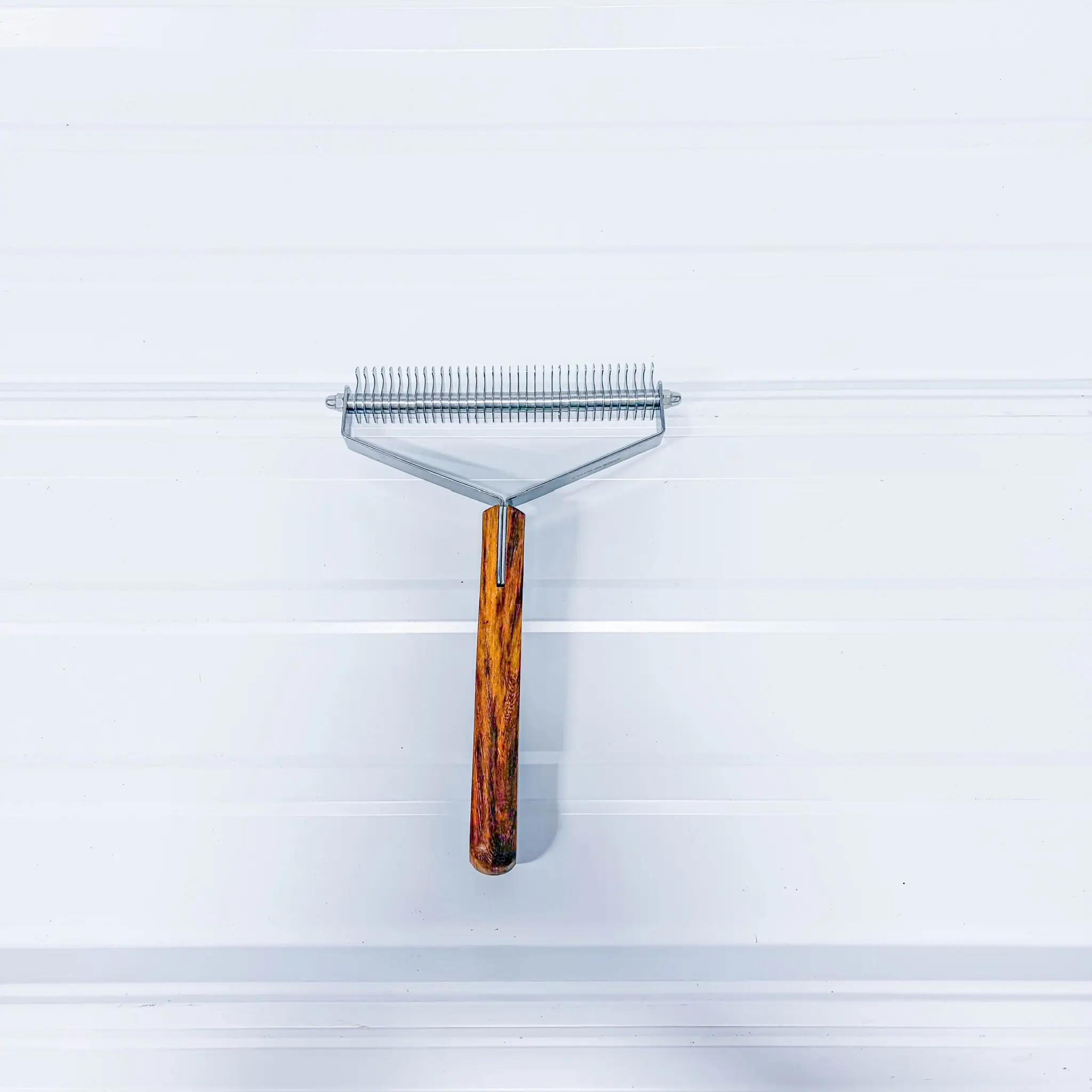Shedding Comb Shedding Comb