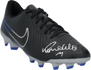 Ronaldo Nazario Real Madrid CF Autographed Black Tiempo Nike Soccer Cleat - Fanatics Authentic Certified