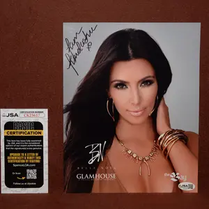 Kim Kardashian 8 x 10 Signed JSA Authenticated Photograph