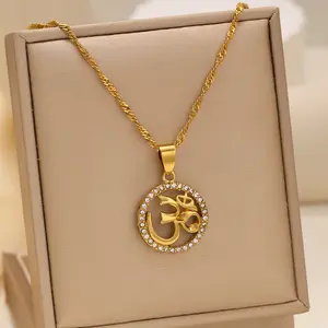 1pcs Fashionable Inlaid Circular Pendant Necklace, Personalized Symbol Yoga Necklace, Suitable For Women's Daily Holiday Wear Exquisite Jewelry Gift Gold Plated Amulet
