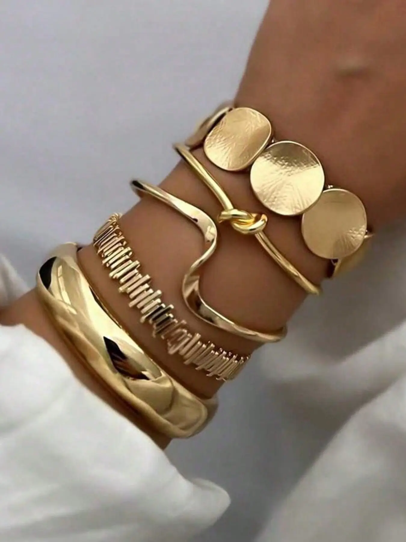 5 Pcs Vintage Luxury Geometric Design Wide Metal Bangles Set, Stackable Bracelets, Layered Bracelet Set, Perfect for Daily Wear