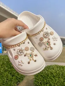 16 Piece DIY Detachable Garden Shoe Footwear Accessories Set, Butterfly Pearl Flower Rhinestone Snowflake Star Chain Buckle Decorations