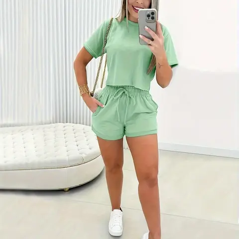 Two-Piece Set Women's Solid Color Short Sleeve Crop Jersey Tee & Elastic Waist Tie Front Shorts Set, Casual Round Neck T-Shirt & Pocket Shorts for Summer, Summer Outfits 2026, Ladies Clothes for Daily Wear, Two Pieces Outfits
