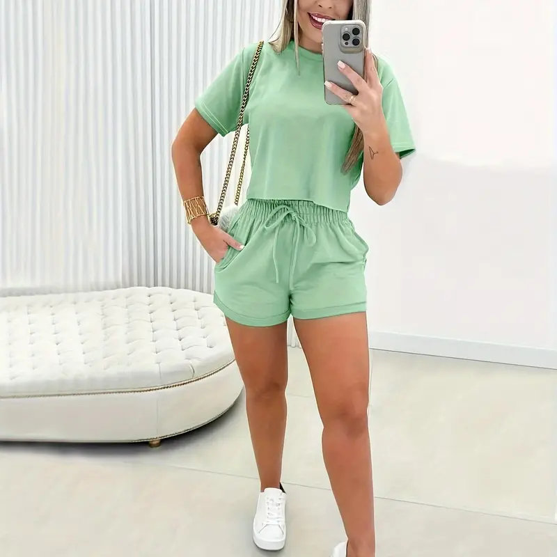 Two-Piece Set Women's Solid Color Short Sleeve Crop Jersey Tee & Elastic Waist Tie Front Shorts Set, Casual Round Neck T-Shirt & Pocket Shorts for Summer, Summer Outfits 2026, Ladies Clothes for Daily Wear, Two Pieces Outfits