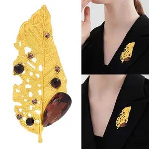 Gold Leaf Brooch with Purple Crystal for Women and Men Party Wear Accessories Elegant Alloy Breastpin Badge Jewelry