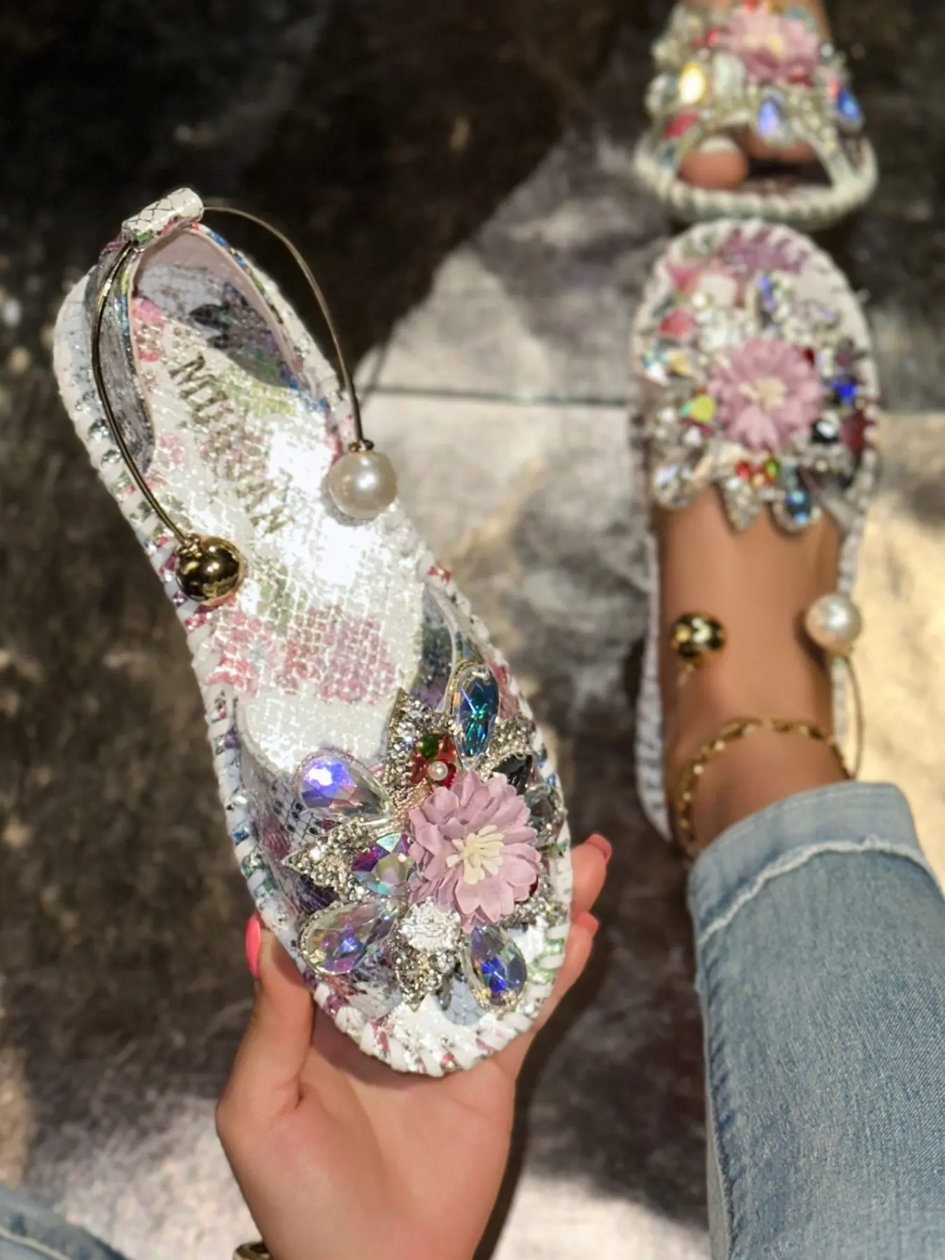 Vintage Fashion Pearl Flower Flat Sandals for Women, Dressy Summer Sandals, 2026 Summer New Style, Fairy Wind, Pair with Skirts, Open-Toe Shoes
