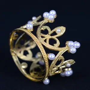 3 pcs Mini Crown decoration Ornaments for for Bouquet Cake Wedding Party with Lightweight Accessory festive decorations halloween thanksgiving