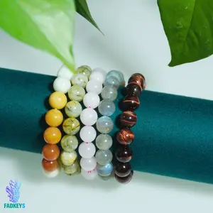 3.Crystal bracelet combination, the combination contains 5 bracelets, different colors, and the diameter is about 9mm and 11mm