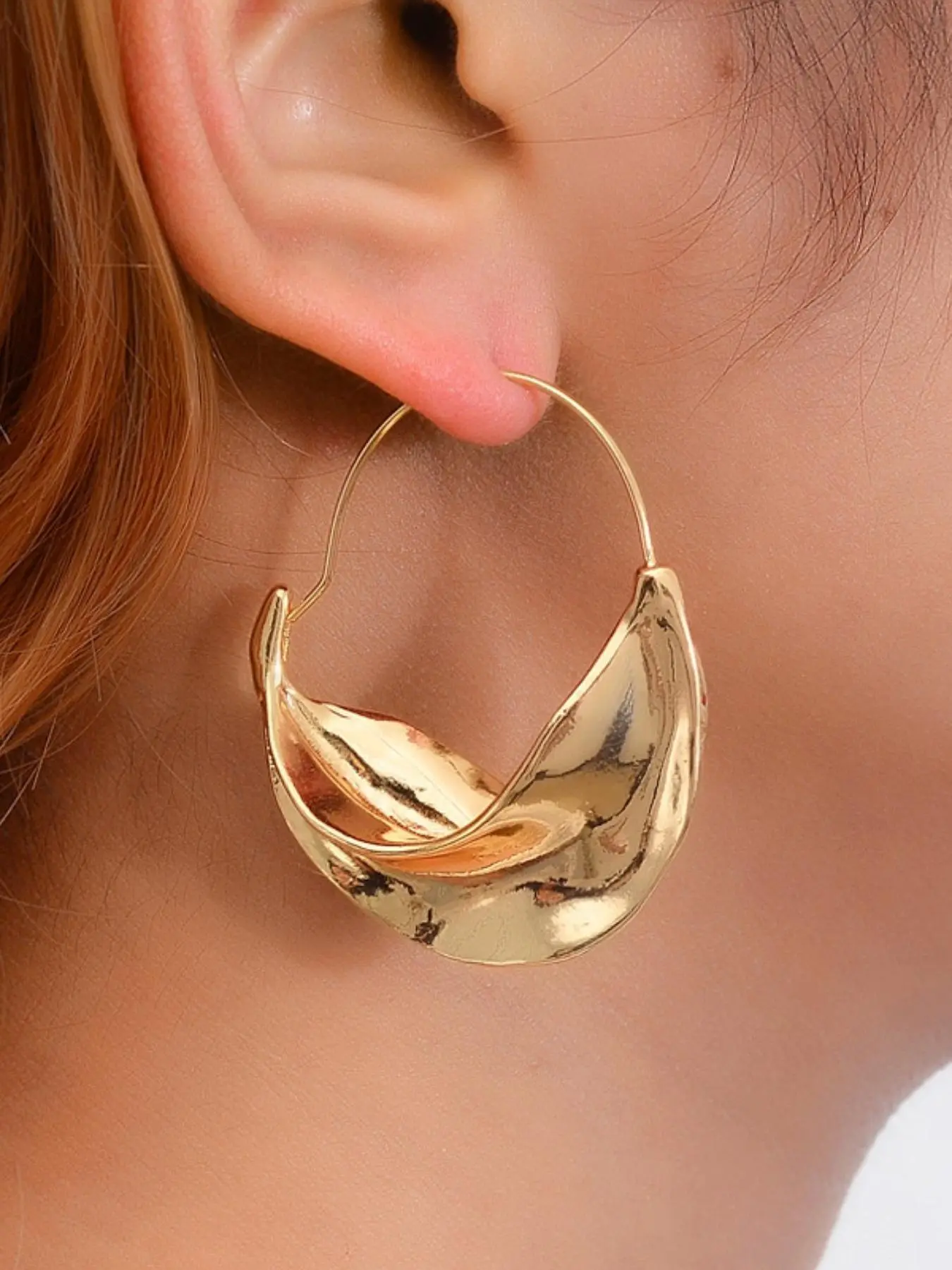 1 Pair Unique Geometric Design Hoop Earrings, Texture Metal Irregular Fashion Jewelry Party Earrings, Fashionable Earrings for Women, Daily Use, Versatile Earrings