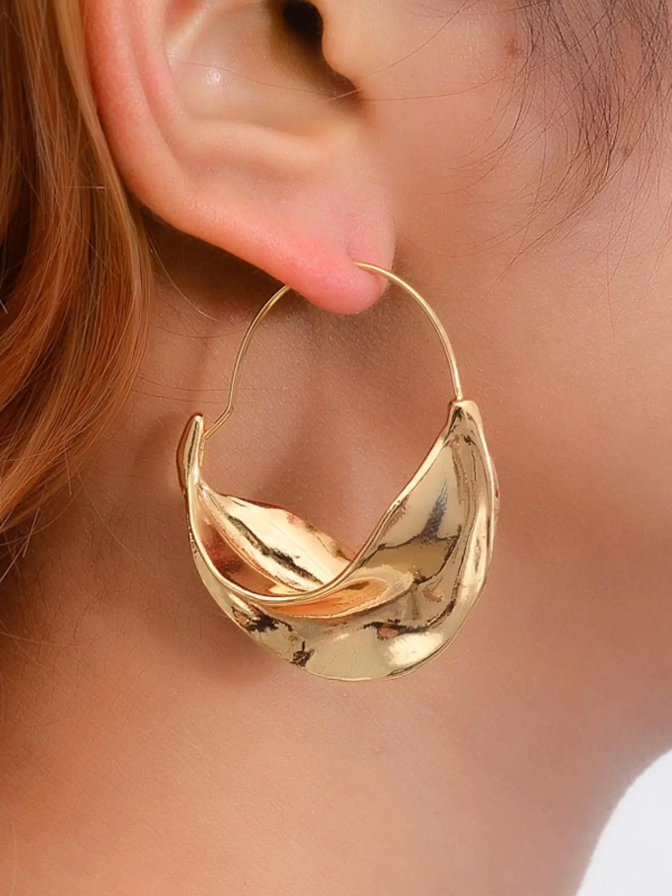 1 Pair Unique Geometric Design Hoop Earrings, Texture Metal Irregular Party Earrings, Fashionable Earrings for Women, Daily Use