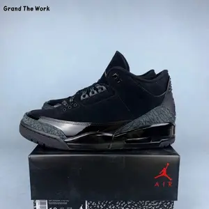 Black Cat (2025) Black Cat Fashion Classic Sports Shoes Outdoor Running Shoes Comfortable Basketball Shoes