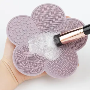 Multi-Functional Silicone Makeup Brush Cleaner Pad with Suction Cup, Thick Anti-Slip Design with Textured Cleaning Surface, Ideal for Beauty Routine, Makeup Brush Washer
