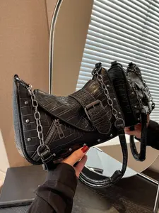 Sweet and cool style practical texture retro underarm bag with rivet decoration, chain shoulder strap design, fashionable and niche personality crocodile pattern crossbody bag, suitable for daily commuting and socializing