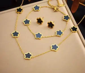 S35- Stainless Steel Leaf Clover Set!