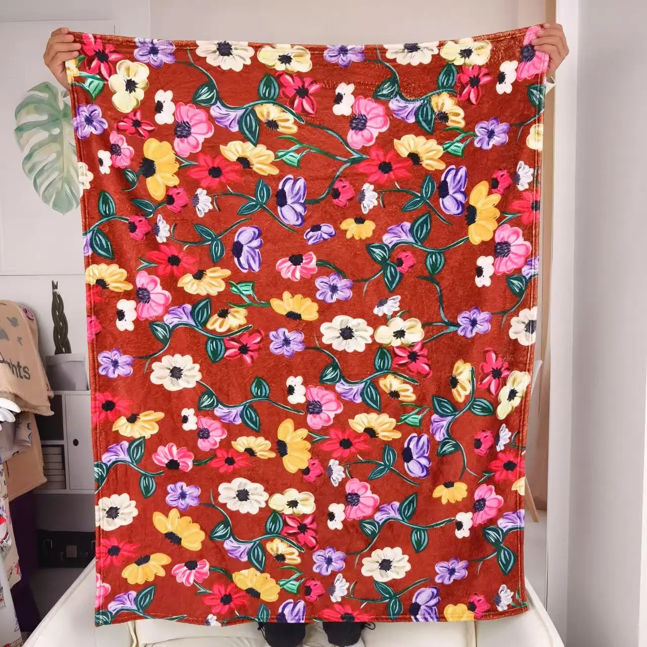 The Eras Tour Film Blanket for Woman Dressing gown - Soft and Warm Throw Blanket for Home, Office, Travel, and Air-conditioned Room