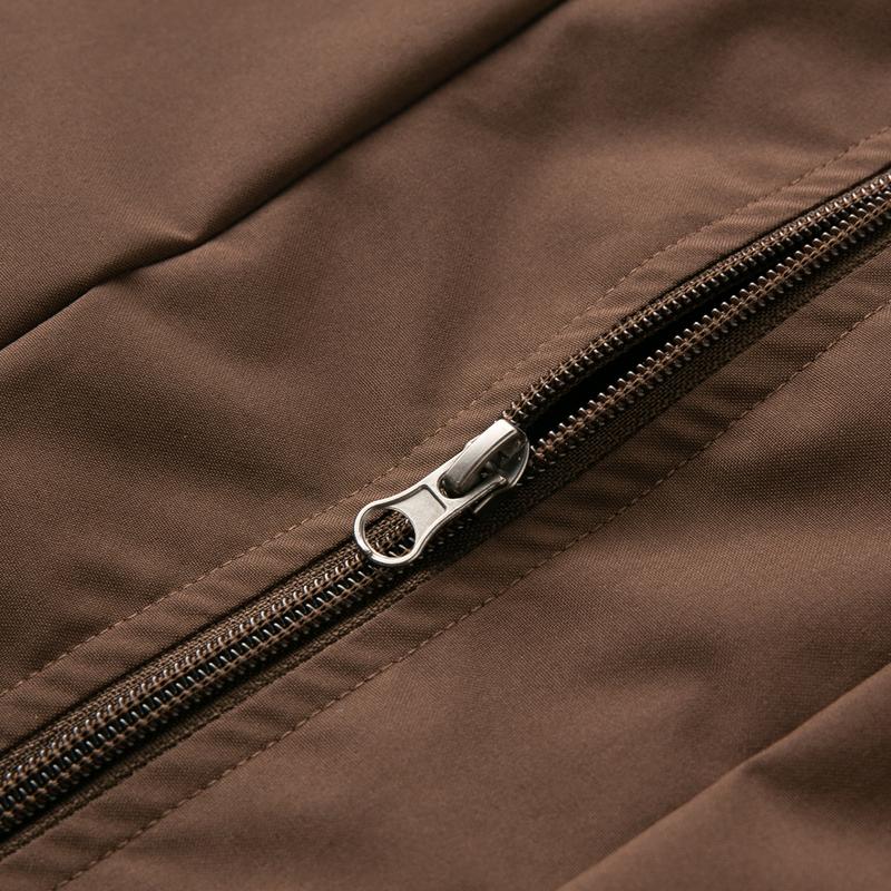 Men's Simple Contrasting Color Hooded Bomber Jacket Delicate Smooth Fabric Three Dimensional Tailoring Trendy Commuting Style Light Social Adaptation Personalized Versatile Model