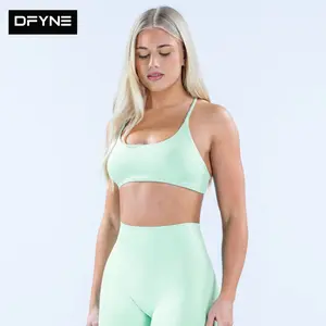 DFYNE solid color sportswear set: the bra provides support without compressing the chest, and the shorts lift the buttocks without digging in. Suitable for yoga, training, and everyday wear.