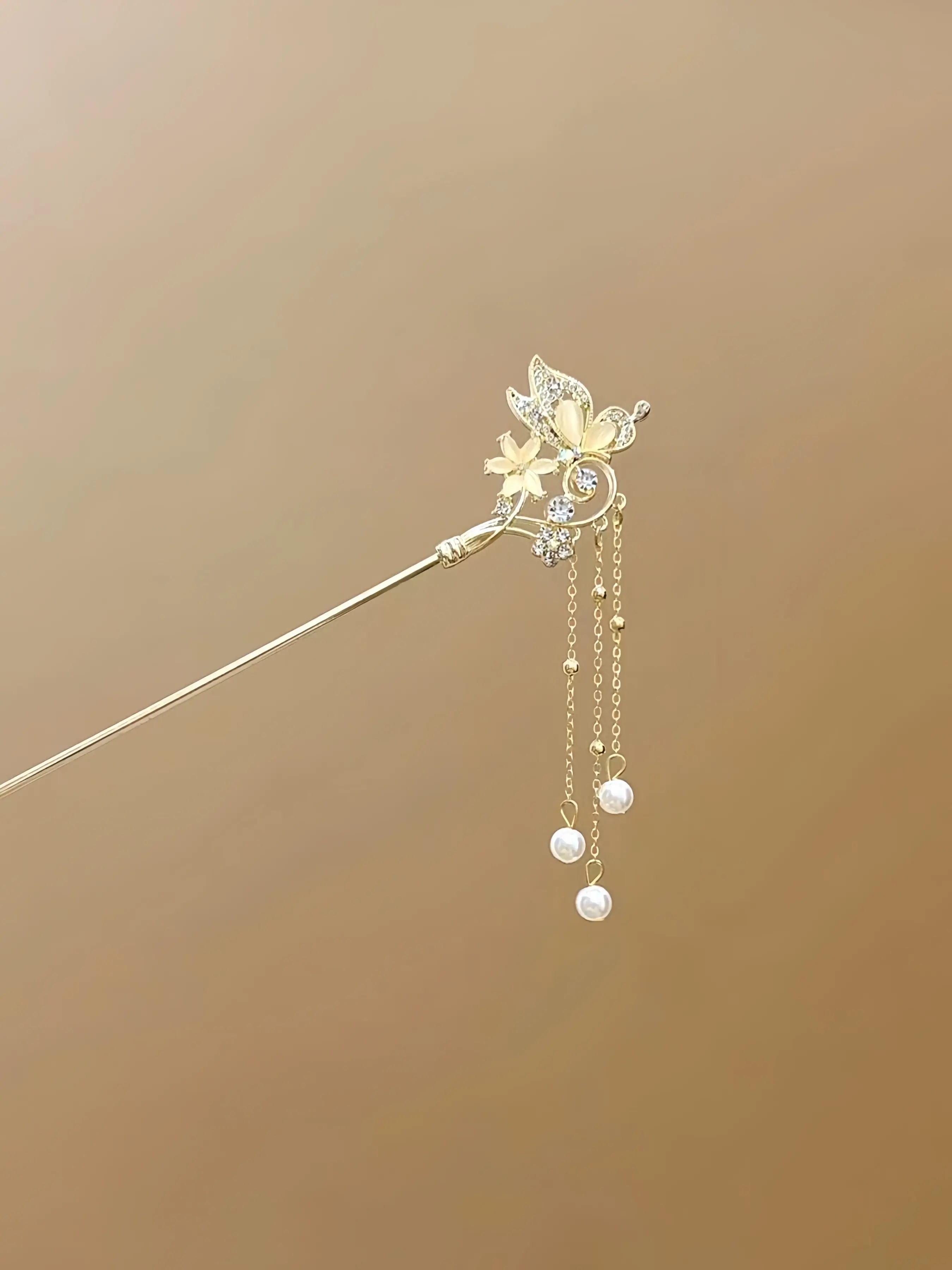 Elegant Butterfly Flower Cat Eye Hairpin, New Traditional Style Hair Accessory, Flowing Tassel Hanfu Hair Decoration, Ideal for Weddings Parties Travel