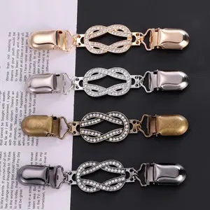 Women's Vintage Rhinestone Twist Knot Sweater Clip - Durable Metal Pins, Brass Lock Pin, Crystal-Accented Butterfly Shape, Waist Cinch Buckle for Cardigans, Shawls (Indoor Leisure Accessory)