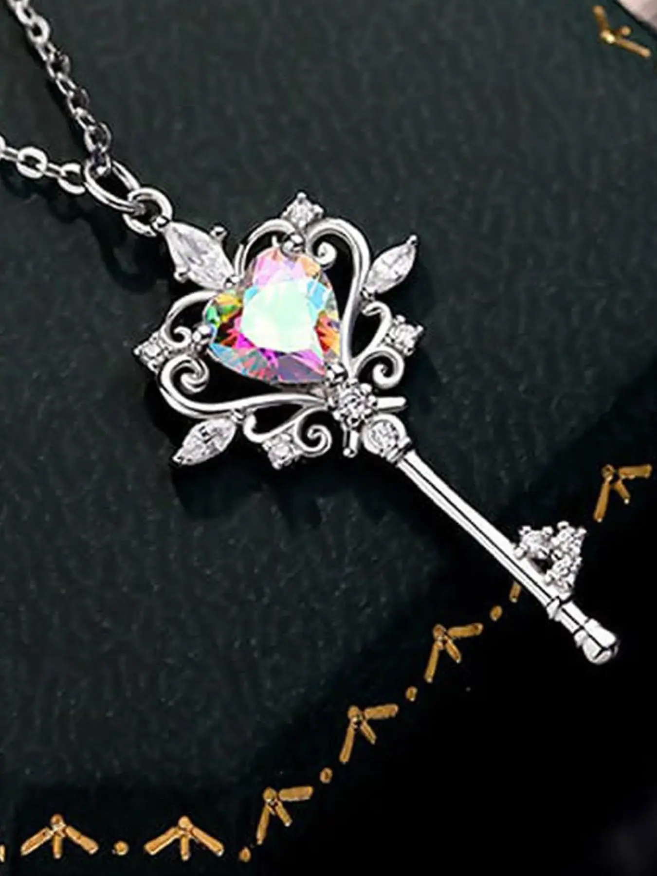 A Set of Key Pendant Necklace with Heart-shaped Opals - Suitable for Daily Wear and As A Gift - April Birthstone - Synthetic Zircon - Valentine's Day Gift