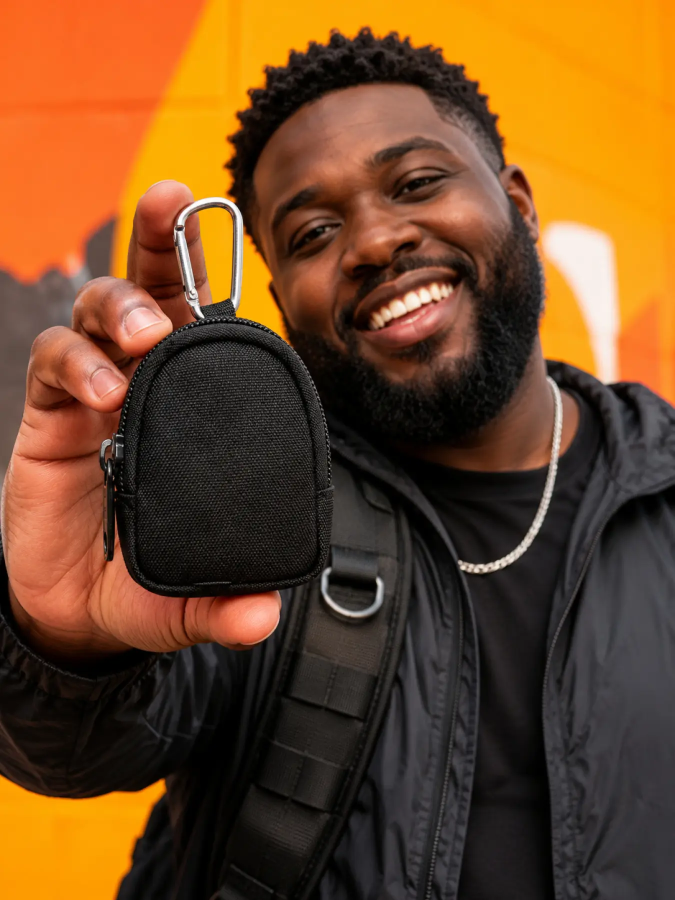 Tactical compact nylon zipper-closing key wallet with keychain, ideal for men to carry outdoors. It features a coin pocket with zipper closure. Perfect as an essential gift for Christmas, Halloween, summer, winter, Valentine's Day, and New Year, suitable