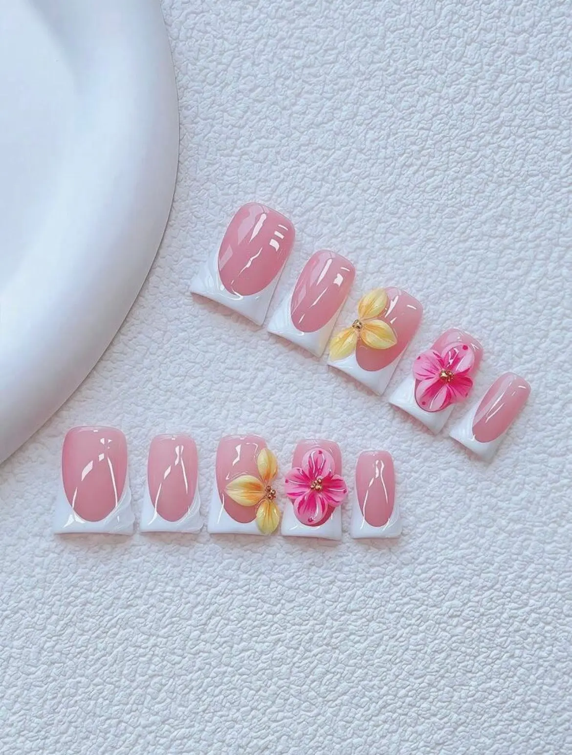 Hibiscus Glow Press-On Nails - Nail Art Inspiration, Beauty Products, Nail Press On Nails