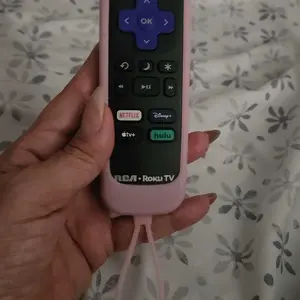 Luminous Silicone Remote Control Cover, 1 Count Remote Control Protector with Lanyard, Compatible with Roku Express 4K + HD Premiere Streambar