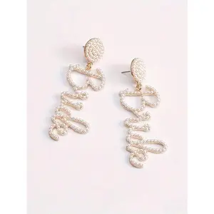 A Pair Of Faux Pearl Letter Bride Earrings, Red Bridal Earings, Bridal Earrings Ornaments, Suitable For Daily Use, Weddings, Honeymoons, Bachelor Party Gifts, Wedding Gifts.