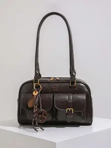 Niche design retrofashionable  versatile single-shoulder underarm bag, baguette bag decorated with ornaments, simple and casual, unique personalized pillow bag, suitable for daily commuting, shopping and dating, etc. Elegant Commuter Bag