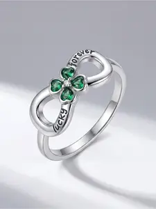 Lucky Silver-Plated Ring, Featuring an Infinity Design with Sparkling Green Zircon Clover and Sentimental Engraving, Perfect as a Meaningful Daily Accessory