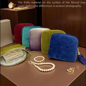 1pc Travel Jewelry Bag, Portable Storage Pouch, Velvet Exterior, Satin Lining, Tassel Zipper Design, Suitable for Rings, Bracelets, Necklaces, Tassel Bag, Christmas Gift Bag, Jewelry Holder Organizer