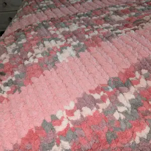 Handmade Chunky Blankets in Soft Pink and Grey Colors for Cozy Home Decor Machine Washable Delicate Cycle Perfect for Gifts