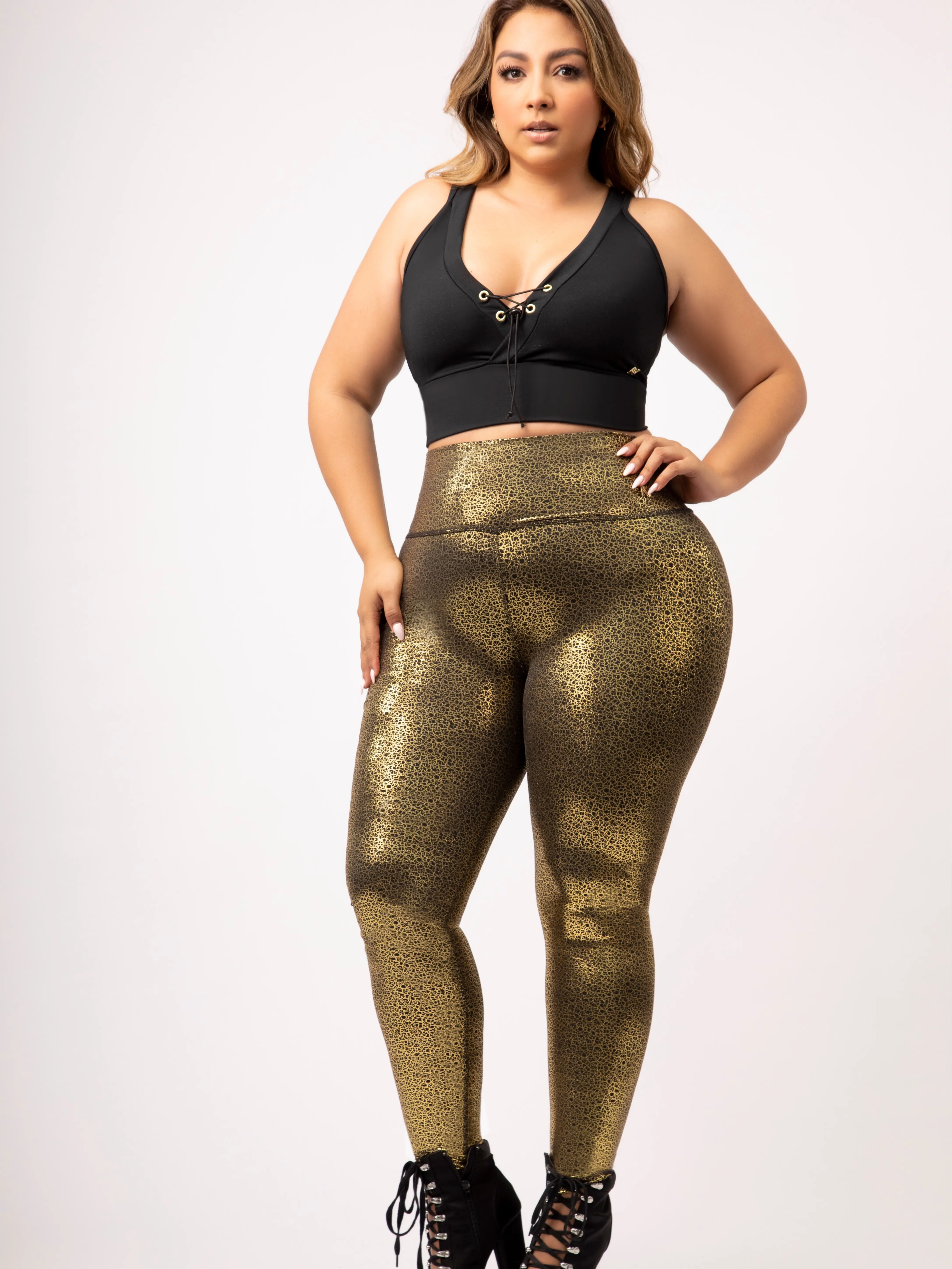 Coral Gold Leggings – Shine Bright in Every Move
