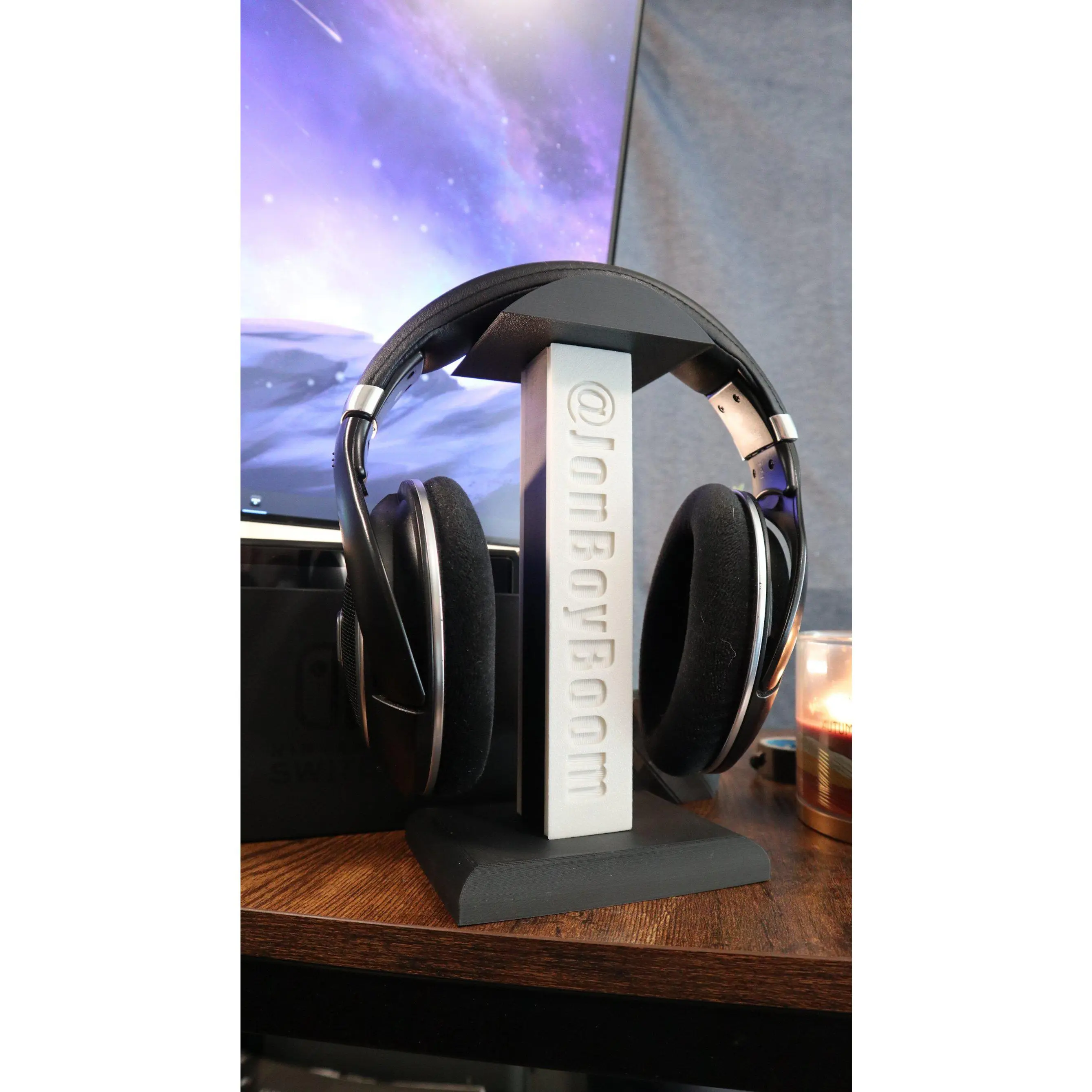 Universal Headset Stand