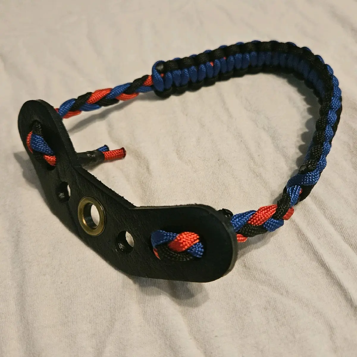 Paracord Bow Wristsling Paracord Bow Wristsling