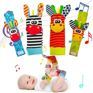 Baby cartoon animal wrist bell socks, a new set of plush toys with bells, cute and comfortable indoor socks for children, colorful and diverse styles, gifts for boys and girls, Christmas and Halloween gifts