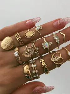 15-Piece Vintage-Inspired Gold Coin Cross Pattern Ring Set Statement Multi Ring Elegant, Exquisite and Fashionable Rings Festive Gift