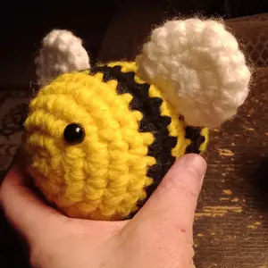 Amigurumi Decoration bee