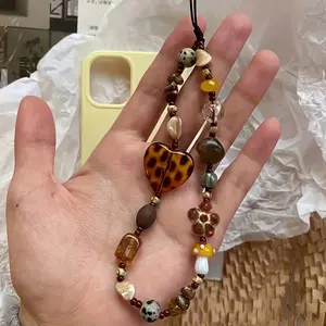 Handmade Amber Hard Candy Phone Chain, Adjustable Strap, DIY Beaded Cold Shoulder Lanyard, Vintage Retro Charm, Melanin Atmosphere Accessory