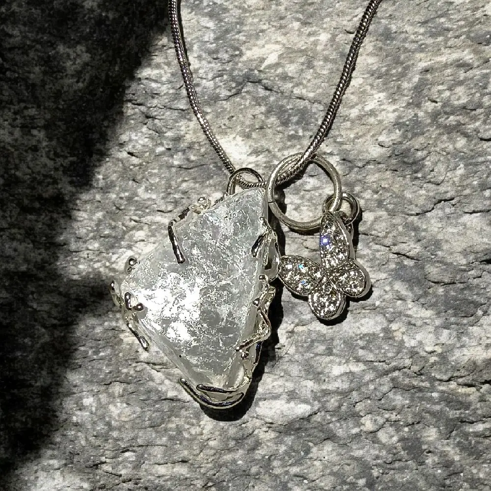 Natural Celestite Crystal Cabochon Pendant Necklace, Heaven Stone Jewelry with Butterfly Charm for Casual Wear