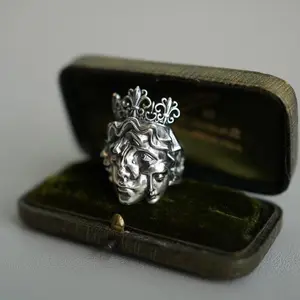 Vintage Gothic Dual Face Crown Open Ring Human Duality Aesthetic Silver Jewelry