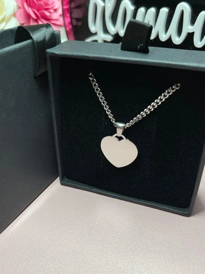 Steel Portrait heart necklace Steel Portrait heart necklace