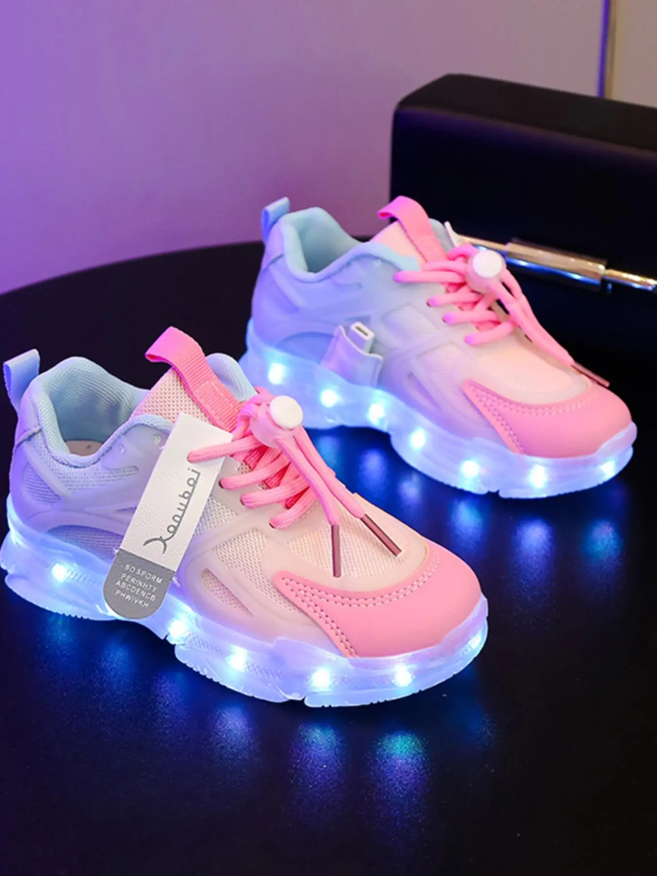 Cute LED Light-Up Sneakers for Kids, Breathable Running Shoes with Color-Changing Lights & Glow Soles, Unisex Sports Shoes for Daily Wear, Casual Trainer Shoes, Trainer Footwear, Led Lighting Shoes