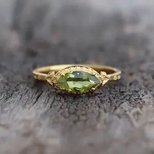 Elegant Promise Ring - Delicately Pavé-Set Synthetic Cubic Zirconia Colored Gemstone, Lab-Grown Marquise-Shaped Marquise-Cut Simulated Crystal Sparkling Ring for Evening Events & Everyday Wear, Colored Gemstone Rings, Lab-Grown Marquise-Shaped Rings