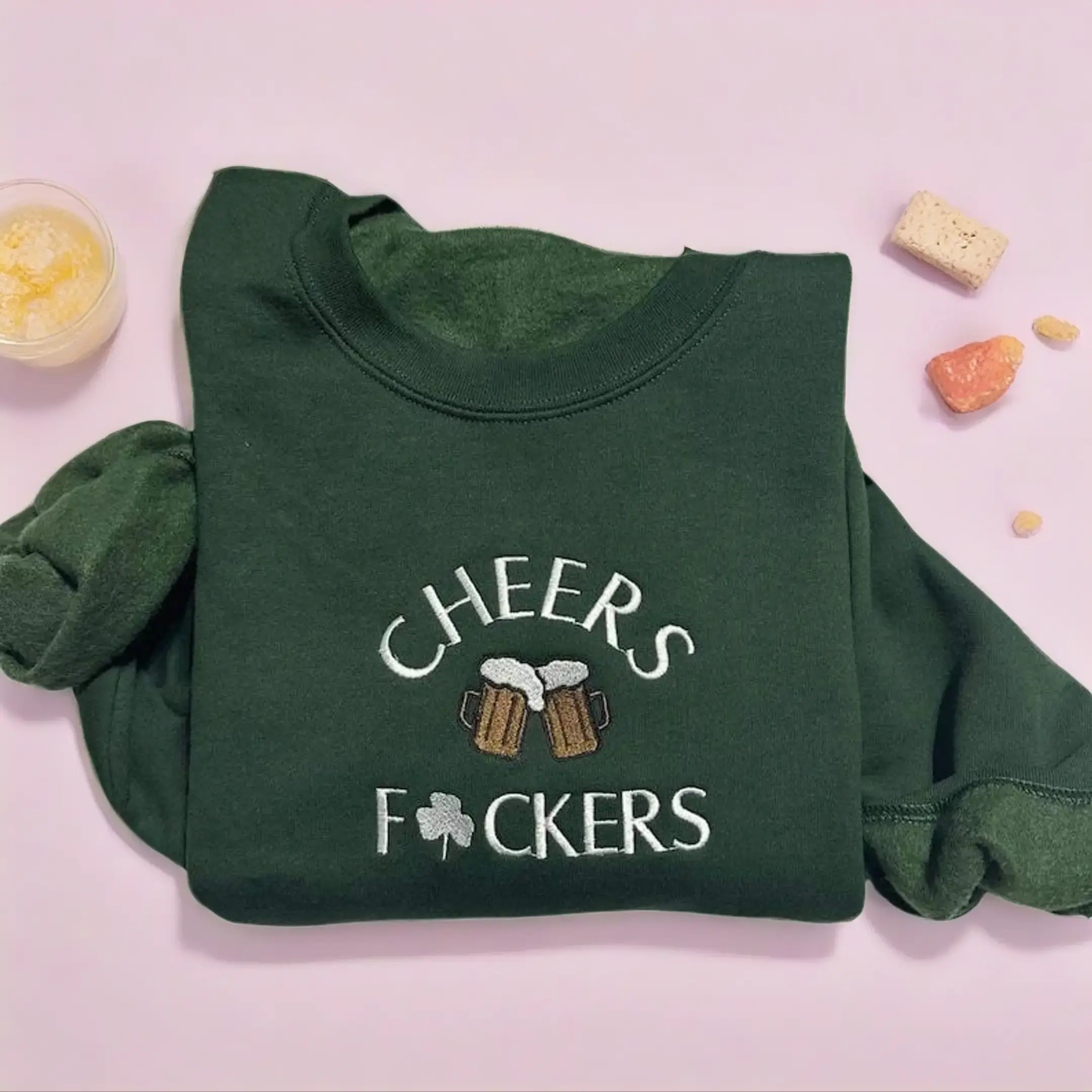 [Make in USA] Cheers F*ckers Embroidered Sweatshirt: Funny St Patrick's Day Crewneck,Funny Beer Drinking Irish Crewneck, Rude Lucky Clover Green Hoodie for Men & Women, Sarcastic Saint Paddy's Party Outfit, Premium Soft Cotton Made in USA