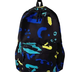 Graffiti Teenagers Casual Backpack with Contrasting Nylon Zipper Closure, Suitable for Daily Use in Autumn and Winter